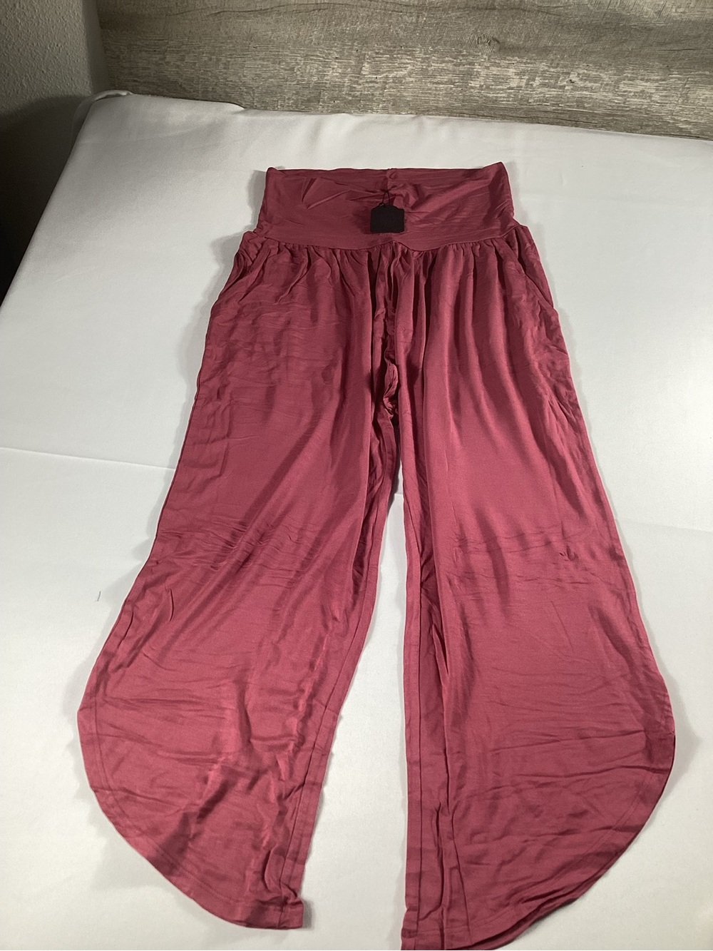 Slightly Buddha Women’s Bamboo Wide Leg Pants Size M Rose Pink Yoga new